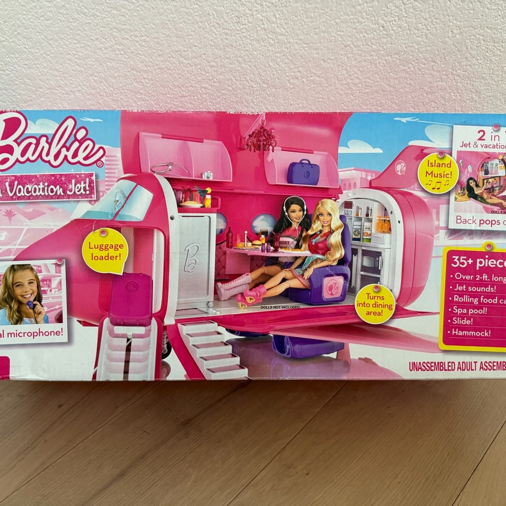 Barbie Pink Vacation Jet Playset